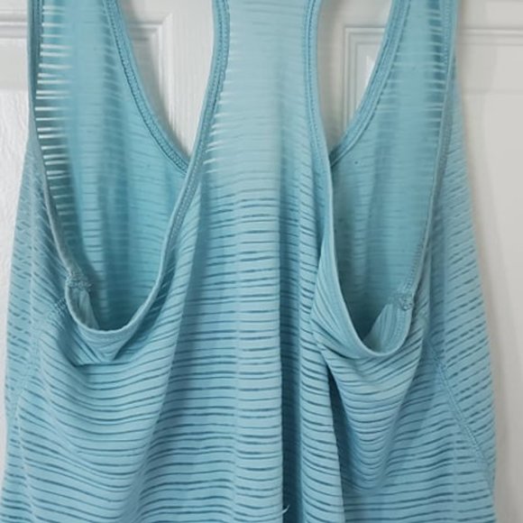 Athletic tank top - Picture 6 of 8